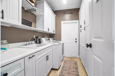 5798 NE 7th Avenue, Boca Raton, FL 33487 - Photo 15