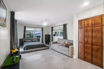 5798 NE 7th Avenue, Boca Raton, FL 33487 - Photo 17