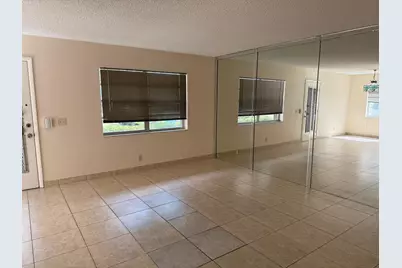 390 Burgundy I, Delray Beach, FL 33484 - Photo 3