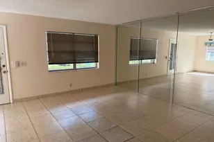 390 Burgundy I, Delray Beach, FL 33484 - Photo 3