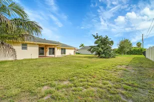 662 SW Jacoby Ave, Port Saint Lucie, FL 34953 - Photo 33