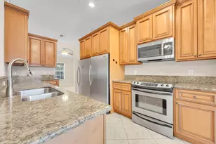 662 SW Jacoby Ave, Port Saint Lucie, FL 34953 - Photo 11