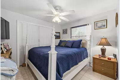 10933 Stafford Circle S, Boynton Beach, FL 33436 - Photo 11