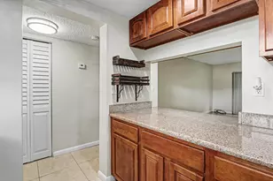 2050 N Congress Ave, West Palm Beach, FL 33401 - Photo 11