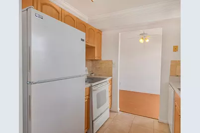 4 Golfs Edge #E, West Palm Beach, FL 33417 - Photo 5