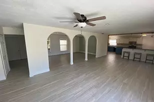 296 SE Wentworth Dr, Stuart, FL 34996 - Photo 5