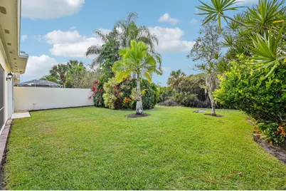 8774 SE Retreat Drive, Hobe Sound, FL 33455 - Photo 37