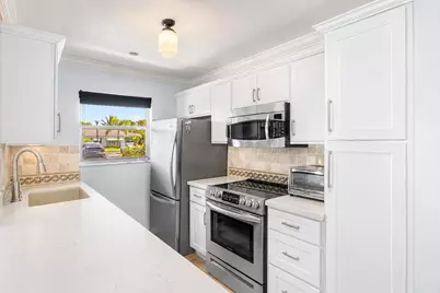 510 High Point Drive #D, Delray Beach, FL 33445 - Photo 3