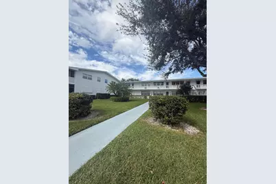 268 Windsor L, West Palm Beach, FL 33417 - Photo 3