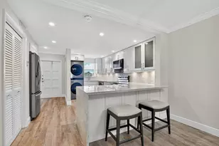 1040 Banyan Rd, Boca Raton, FL 33432 - Photo 13