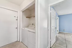 480 SW Lakehurst Dr, Port Saint Lucie, FL 34983 - Photo 5