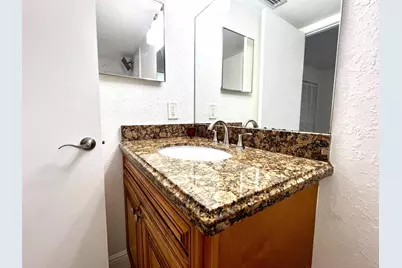 1581 Balfour Point Drive #E, West Palm Beach, FL 33411 - Photo 13