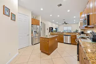 3104 SW Porpoise Cir, Stuart, FL 34997 - Photo 11