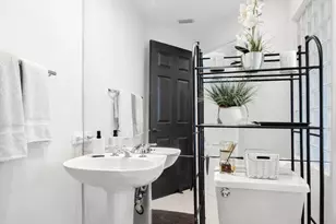 8130 Nadmar Ave, Boca Raton, FL 33434 - Photo 17