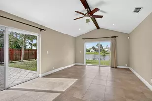 1273 SW 25th Ave, Deerfield Beach, FL 33442 - Photo 9