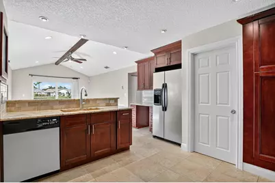 1273 SW 25th Avenue, Deerfield Beach, FL 33442 - Photo 5