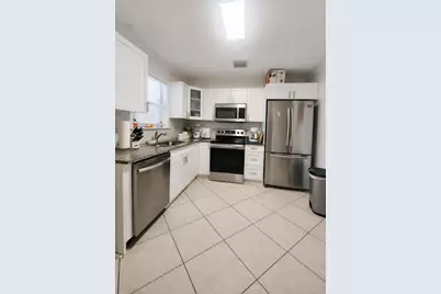 2018 S 10th Street #C, Fort Pierce, FL 34950 - Photo 7