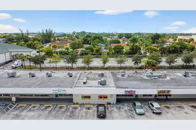 1541 W Blue Heron Boulevard, Riviera Beach, FL 33404 - Photo 39