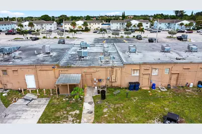1541 W Blue Heron Boulevard, Riviera Beach, FL 33404 - Photo 53