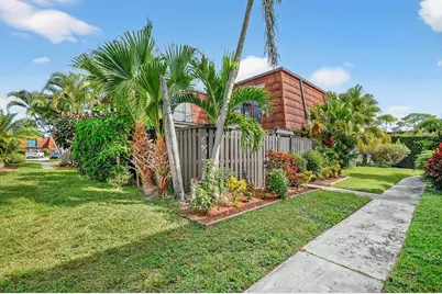 2173 White Pine Circle #D, Greenacres, FL 33415 - Photo 1