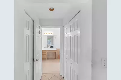 115 Saratoga Boulevard E, West Palm Beach, FL 33411 - Photo 29