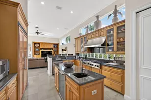 8381 Egret Lakes Ln, West Palm Beach, FL 33412 - Photo 19