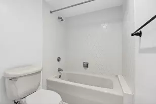 2000 Presidential Way, West Palm Beach, FL 33401 - Photo 17