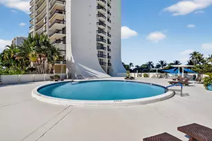 2000 Presidential Way, West Palm Beach, FL 33401 - Photo 21