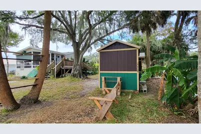 1025 Roberts Lane NE, Moore Haven, FL 33471 - Photo 9