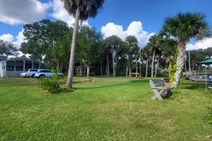 1025 Roberts Ln NE, Moore Haven, FL 33471 - Photo 15