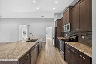 2501 SE Mariposa Ave, Port Saint Lucie, FL 34952 - Photo 9