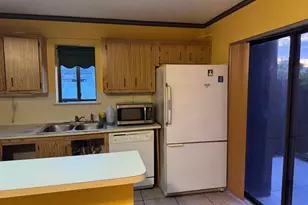 4101 Waterview Cir, Palm Springs, FL 33461 - Photo 9