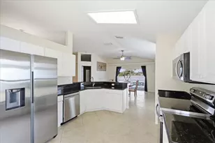 461 SW Sundance Trl, Port Saint Lucie, FL 34953 - Photo 3