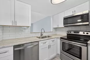 9090 Lime Bay Blvd, Tamarac, FL 33321 - Photo 5