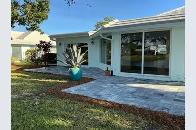 8 Slash Pine Drive, Boynton Beach, FL 33436 - Photo 3