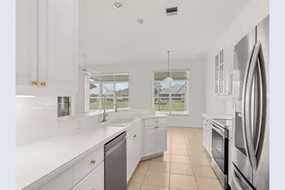 614 NW Lambrusco Drive, Port Saint Lucie, FL 34986 - Photo 7