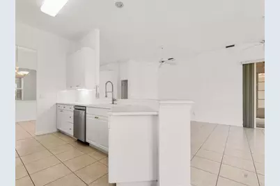 614 NW Lambrusco Drive, Port Saint Lucie, FL 34986 - Photo 9