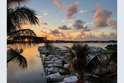 806 E Windward Way #401, Lantana, FL 33462 - Photo 19