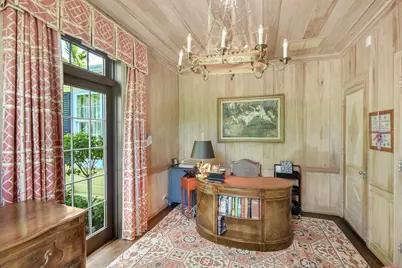 250 Algoma Road, Palm Beach, FL 33480 - Photo 9