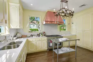 250 Algoma Rd, Palm Beach, FL 33480 - Photo 15