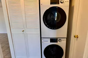 223 Lake Frances Dr, West Palm Beach, FL 33411 - Photo 7