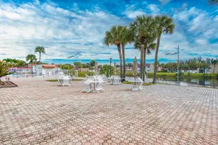 223 Lake Frances Dr, West Palm Beach, FL 33411 - Photo 43