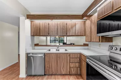 3540 Whitehall Drive #203, West Palm Beach, FL 33401 - Photo 5