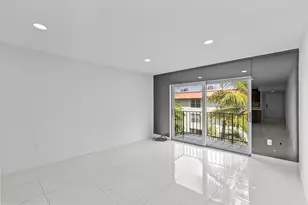 809 W Oakland Park Blvd, Oakland Park, FL 33311 - Photo 11