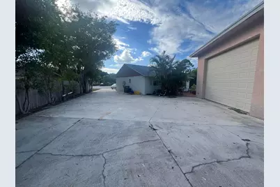 1309 W Frangipani Circle, Lantana, FL 33462 - Photo 3