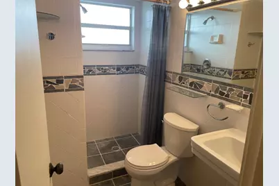 729 Lori Drive #405, Palm Springs, FL 33461 - Photo 11