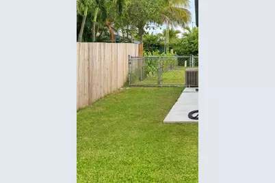 1892 SW Biltmore Street, Port Saint Lucie, FL  - Photo 5