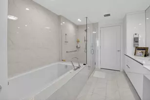 20155 Boca W Dr, Boca Raton, FL 33434 - Photo 25