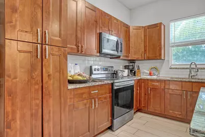 309 NE 11th Avenue, Boynton Beach, FL 33435 - Photo 13