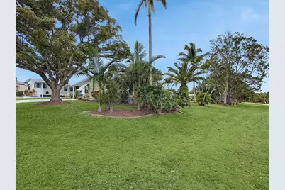 8201 Cinnamon Lane, Port Saint Lucie, FL 34952 - Photo 13